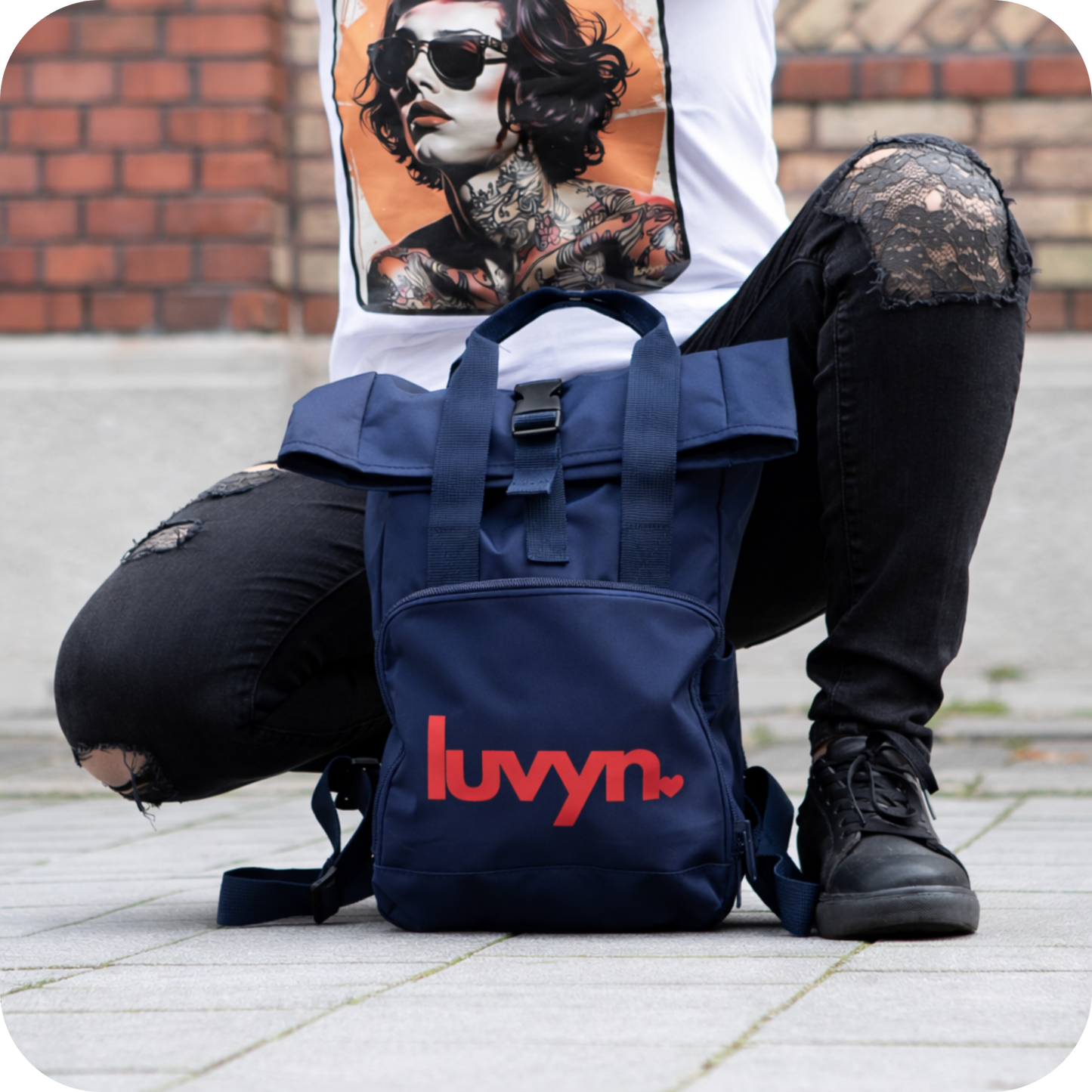 Rucksack mit Seitentasche LUVYN RED